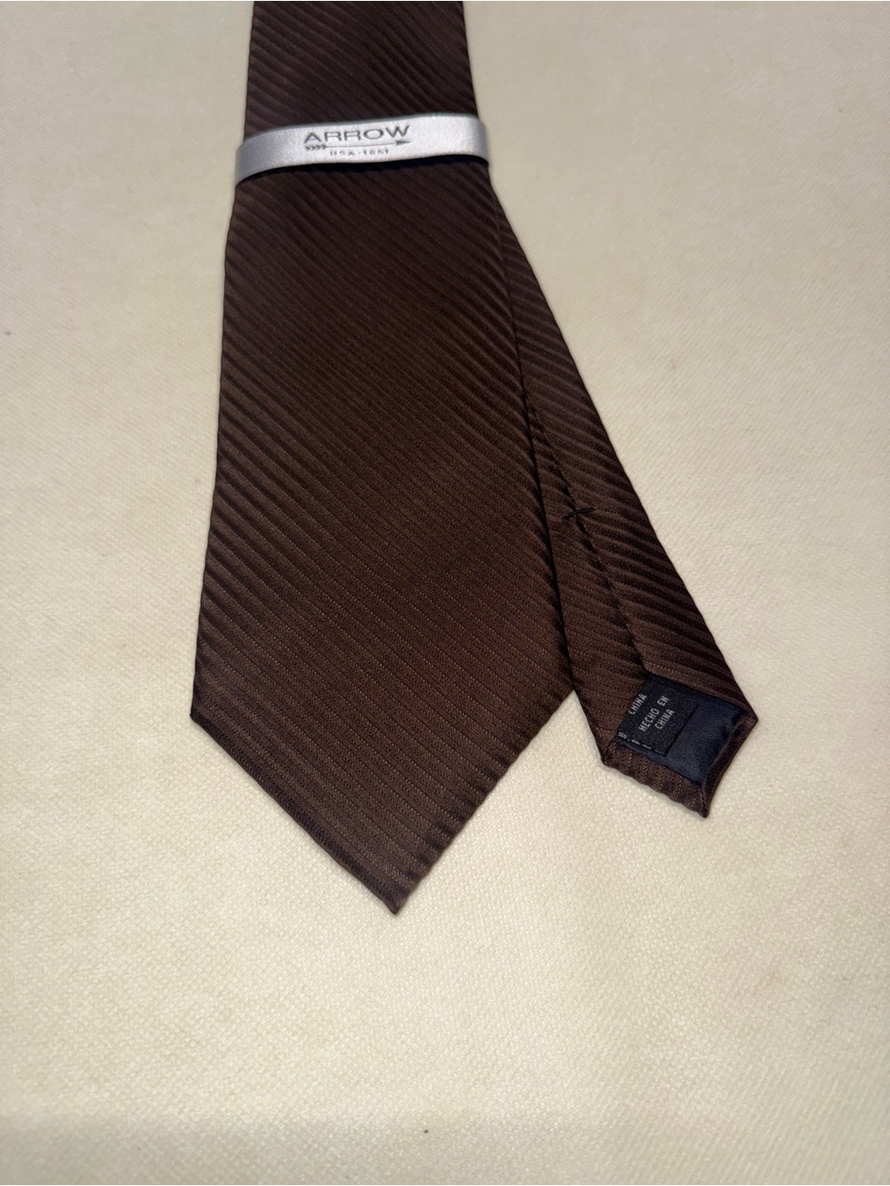 Arrow Men's Dark Brown Diagonal Textured Silk Tie